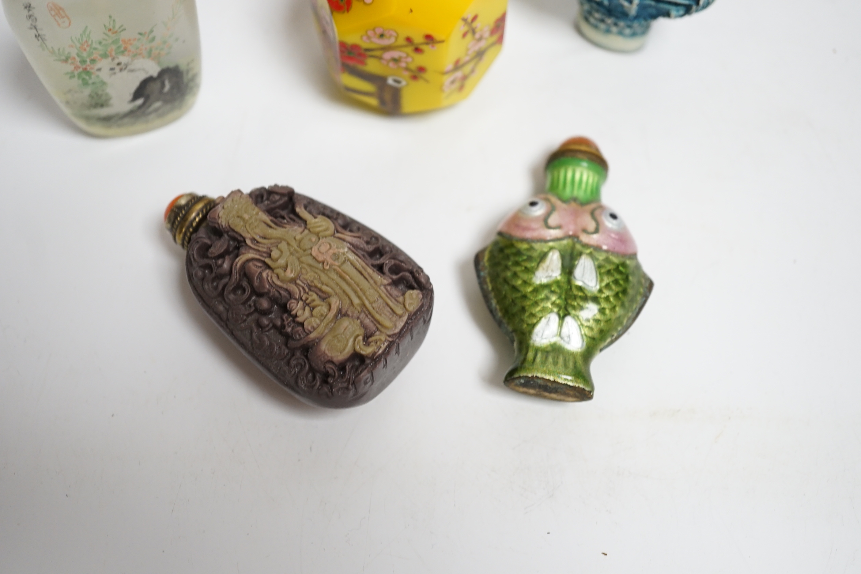 Seven various Chinese snuff bottles to include enamel, resin, agate, ceramic and glass